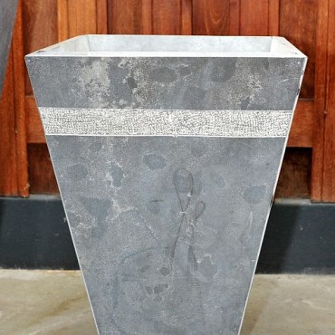 *Bloembak delen verstekgezaagd gezoet en gehamerd 50x50/25x25x70cm