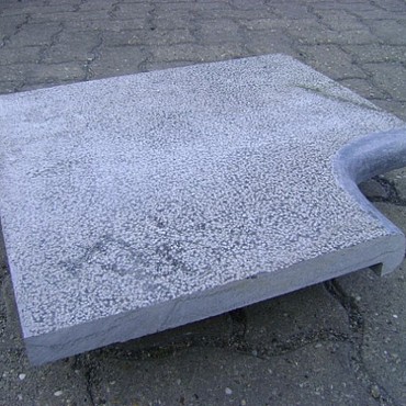 Zwembadrand hoekstuk Chinees Hardsteen Gebouchardeerd 50x35x3x5cm op=op