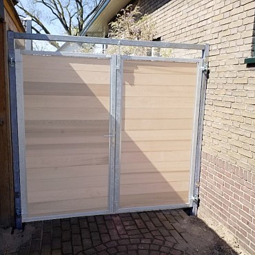Verzinkt stalen kozijn voor dubbele kaderpoort max. 290(b)x190cm inclusief 4 scharnieren