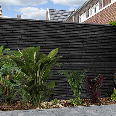 *Douglas triple profiel Rhombus dubbelzijdig 28x140x4000mm (Wb 134mm) Zwart