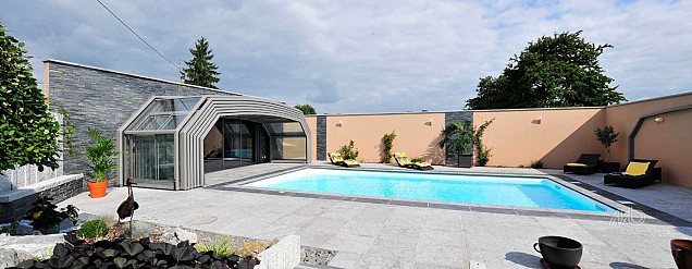 Natuursteen kalksteen tegel Spotted Bluestone riven 100x100x3cm
