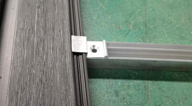 *Alu clip t.b.v. rail Profi-Wall (incl. schroef en blokje) 200 stuks