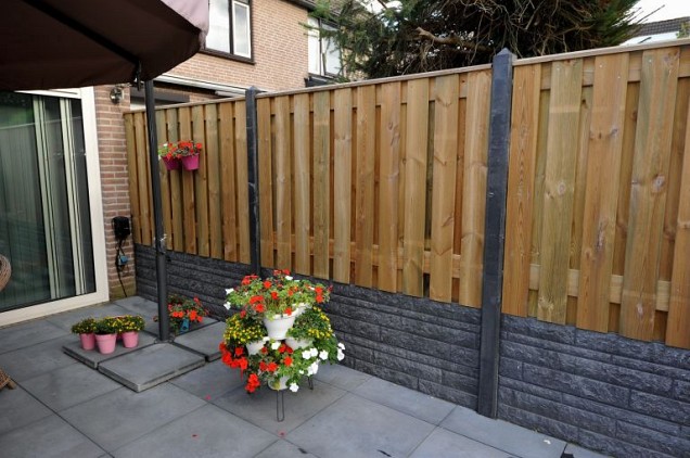 Tuinscherm grenen 21 planks 16mm recht verz. geschroefd 130(H)x180(B)cm verticaal