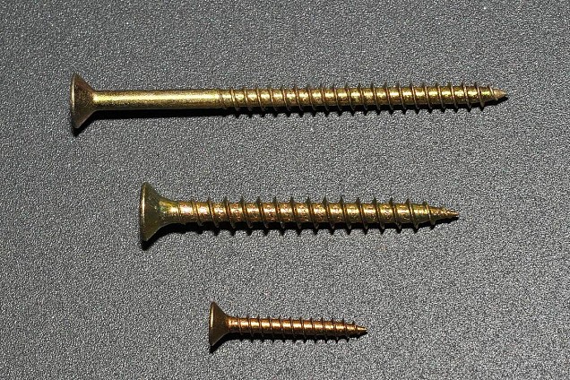 *Spaanplaatschroef verzinkt 3.5x25mm. verpakkingsafname