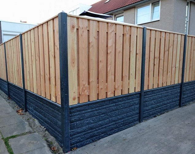 Poort 130cm geschaafd 16x140mm Douglas Stalen Frame 130x180cm Verticaal