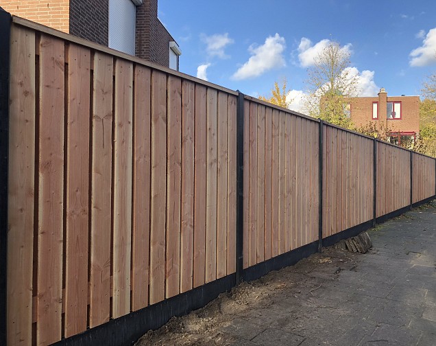 Tuinscherm Douglas fijnbezaagd 23-pl 16mm recht rvs geschroefd 180x180cm Verticaal