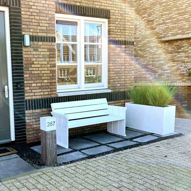 Plantenbak gepoedercoat staal Rechthoek RAL9010 met bodemplaat en voeten