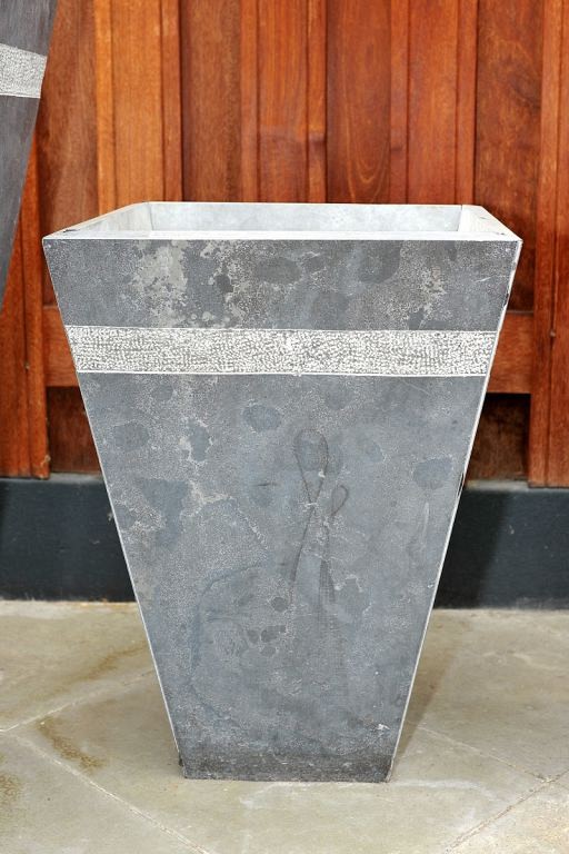 *Bloembak delen verstekgezaagd gezoet en gehamerd 50x50/25x25x70cm