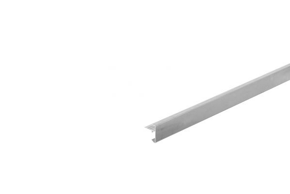 Aluminium daktrimset recht t.b.v. plat dak, maximale dakmaat 905 x 450 cm.