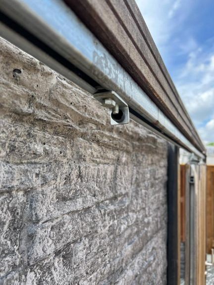 Eindstop 61x22x3mm (t.b.v. schuifpoorten)