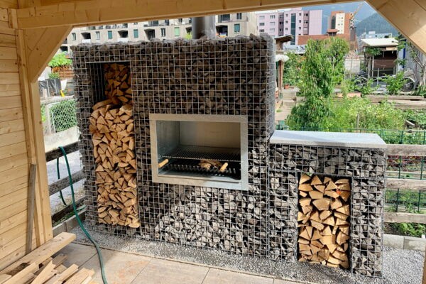 Classic Tuinhaard met houtopslag 175x180x60cm